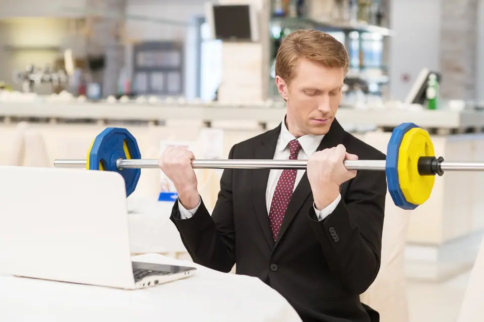 Zdrowie metaboliczne w pracy siedzącej - protokoły ruchu i żywienia